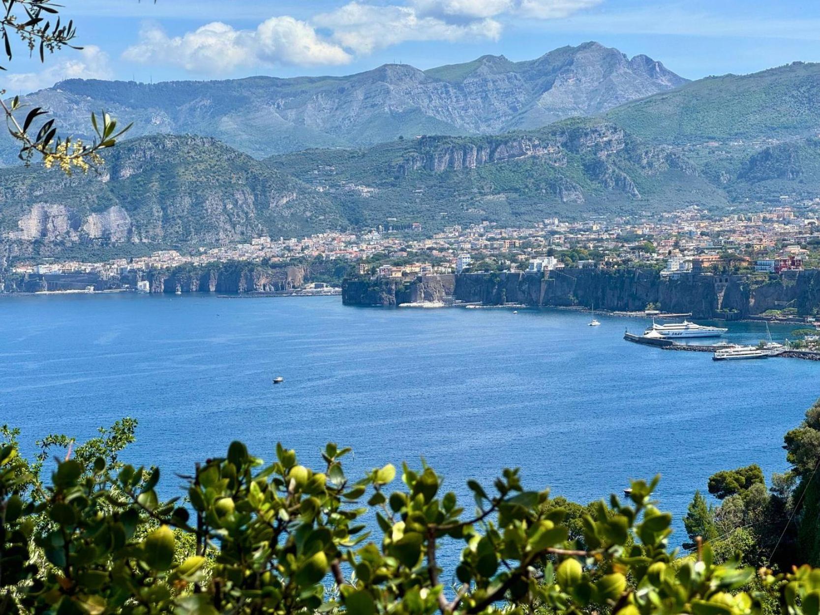 Village Camping Santa Fortunata - Campogaio Sorrento Exterior foto